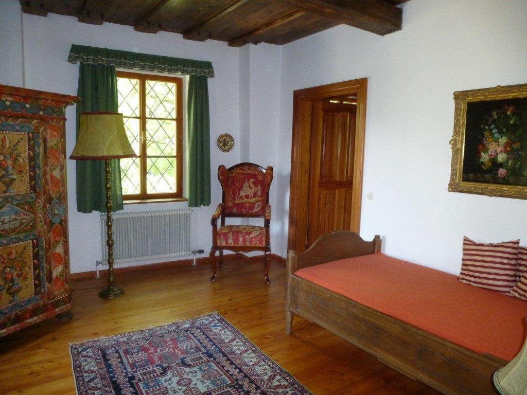 Hotel Gastehaus Schloss Bernau Fischlham Pokój zdjęcie